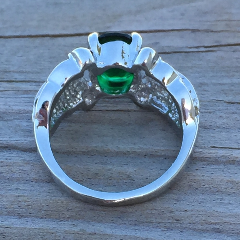 Emerald Green CZ multi green cz fashion ring - Picture 8 of 8